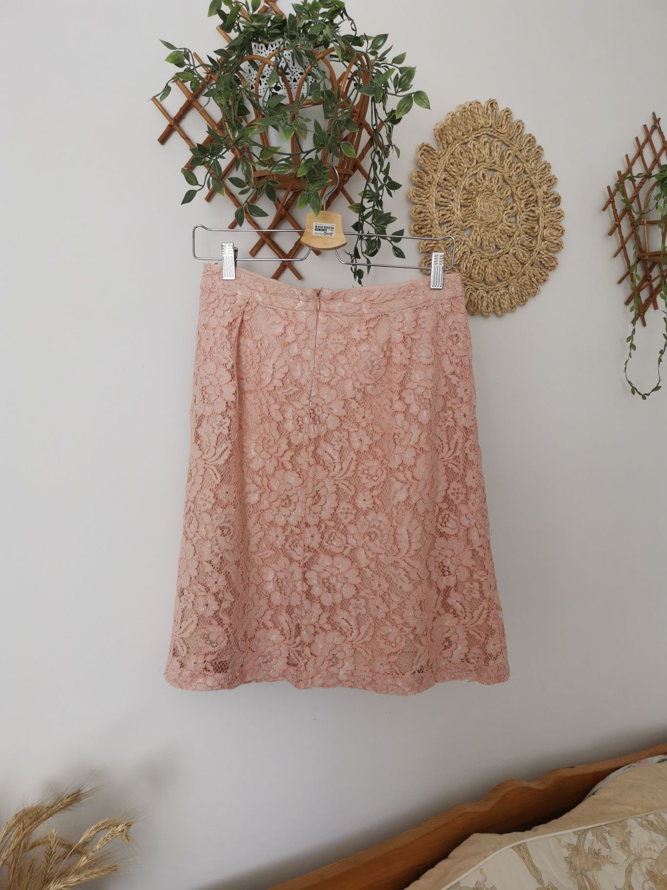 Pudrowo różowa morelowa spódnica koronka soaked in luxury, S