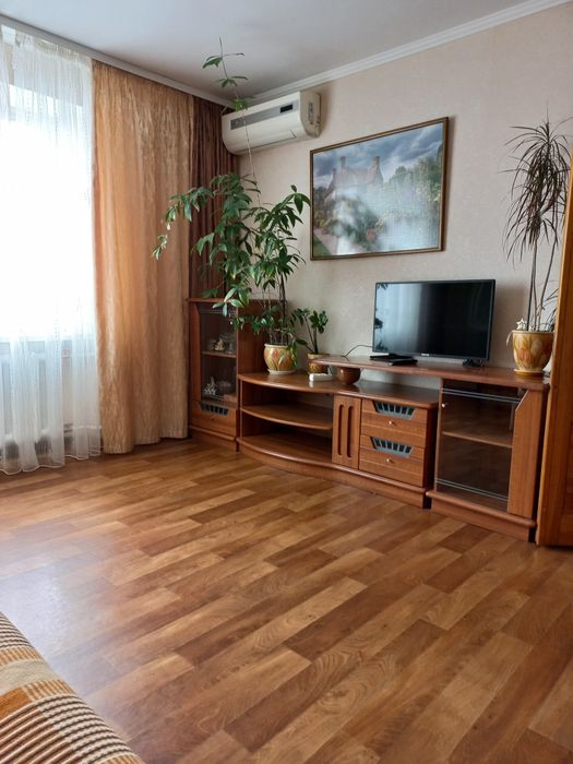 2х ком.кв посуточно,почасово без откл. света 1200грн  с  кондиционером