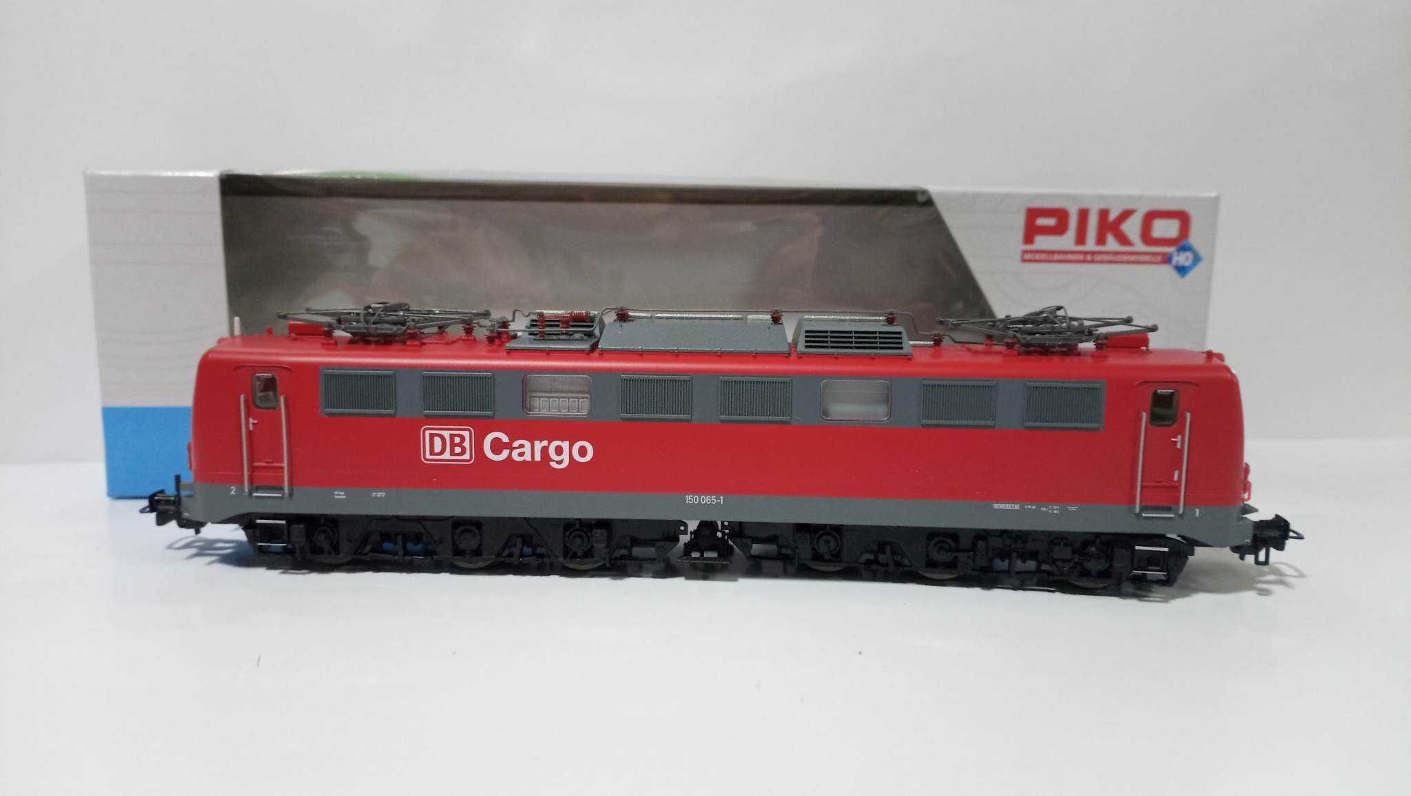 Elektrowóz BR 150 1:87 Piko 51646