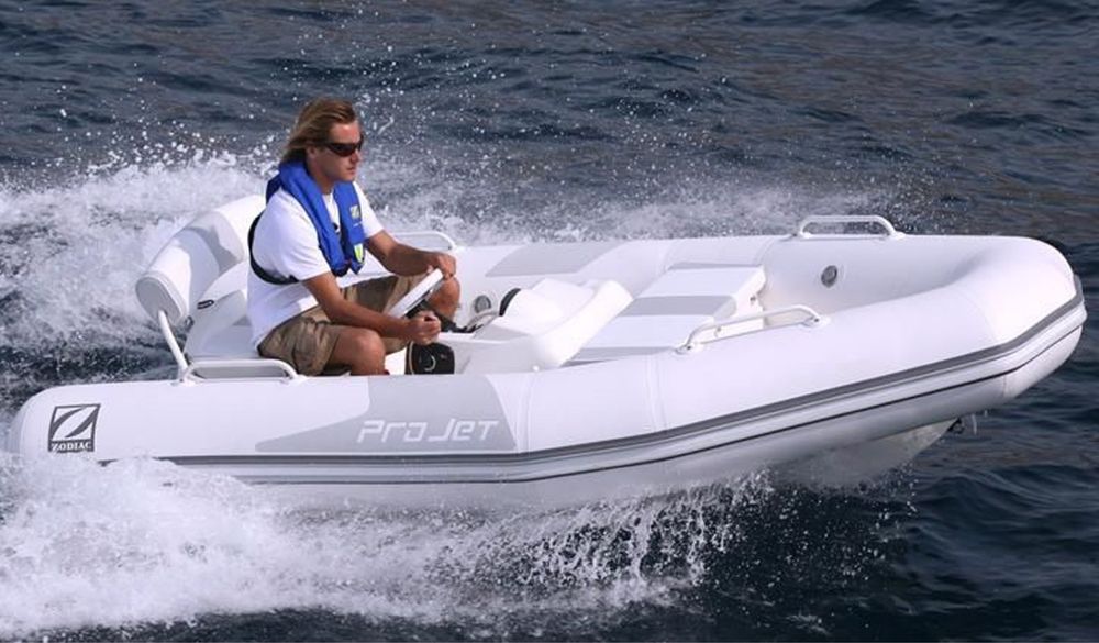 Лодка на водометі 102л.с. Zodiac ProJet 350