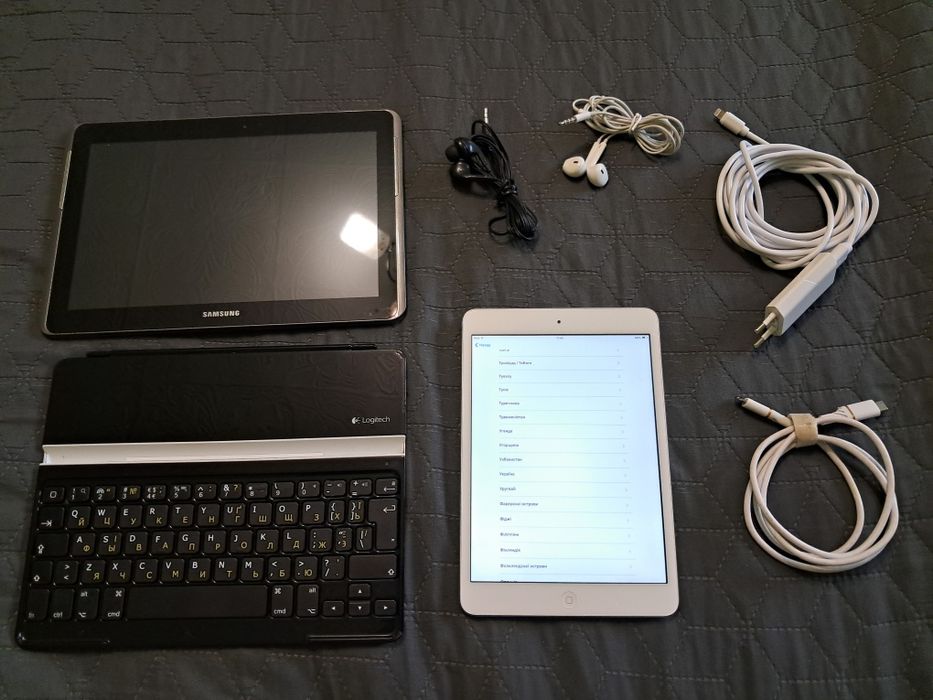 Планшет iPad A1432, Samsung GT-P5100, блютуз клавиатура Logitech и др.