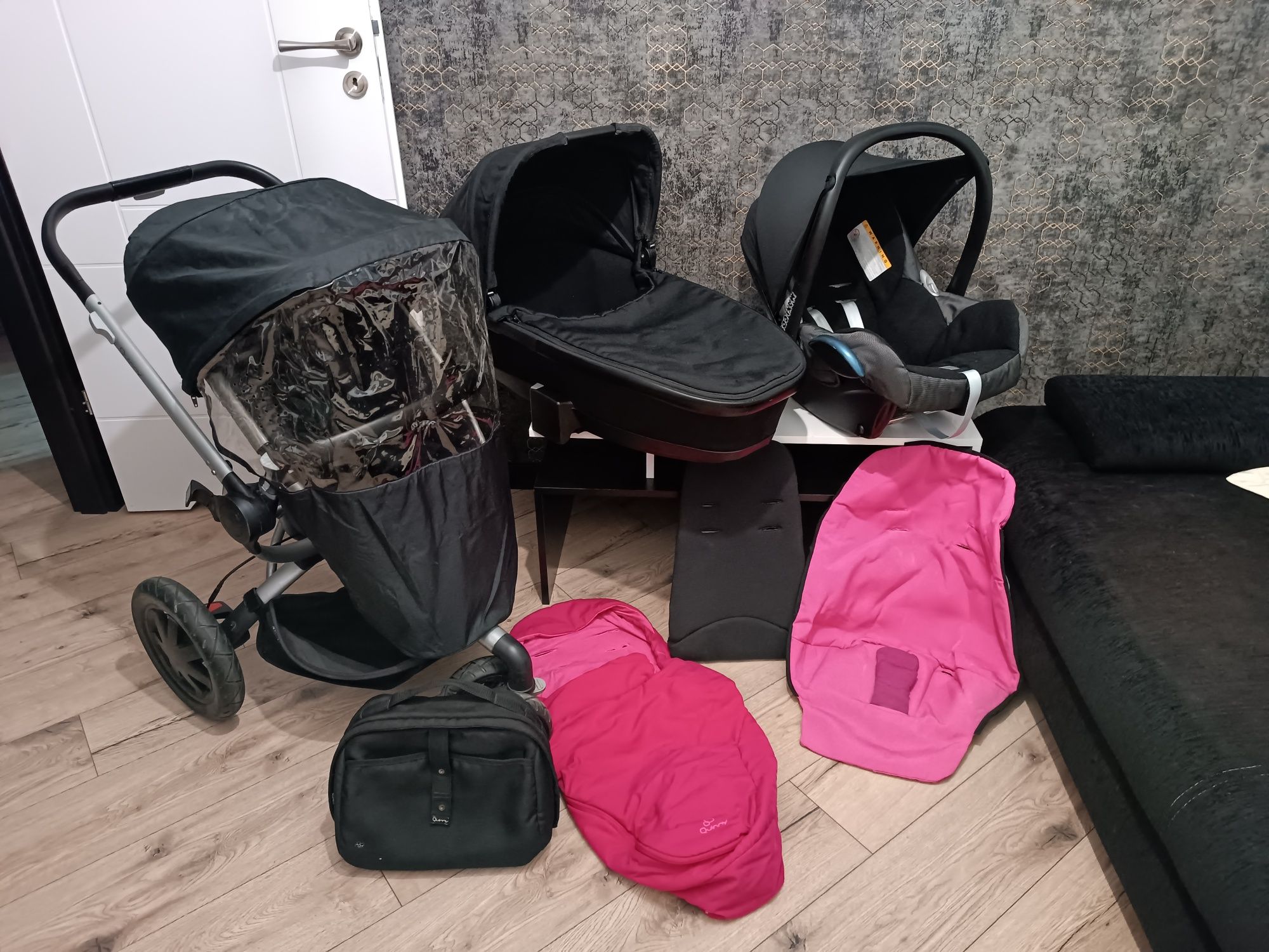 Wózek Quinny. Gondola, spacerówka i fotelik samochodowy Maxi-Cosi