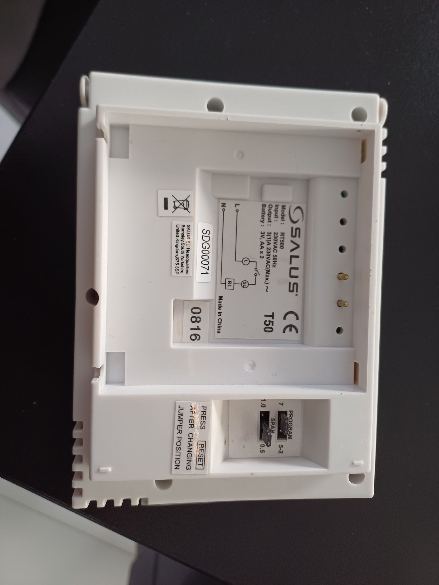 Salus rt500 regulator temperatury pokojowy