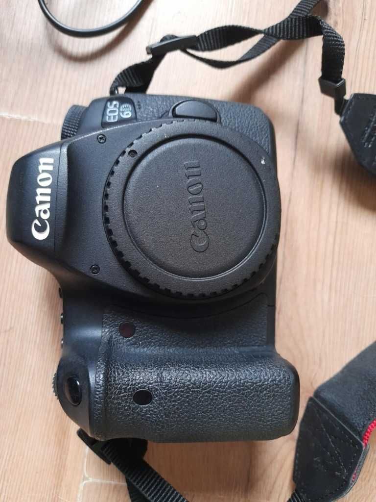 Aparat Canon EOS 6D 70 tys. klatek, pasek, ładowarka, 2xbateria, torba