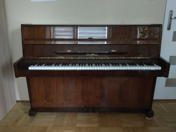 Pianino klasyczne/akustyczne Legnica dla początkujących