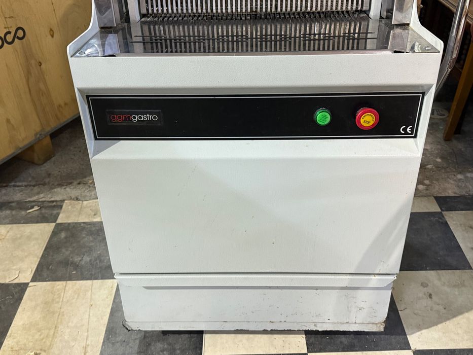 Maszyna do krojenia chleba | Krajalnica GGM Gastro ED 01 DOWÓZ + FV