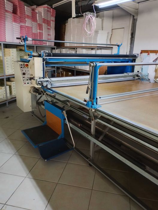 Mesa de corte de confecção