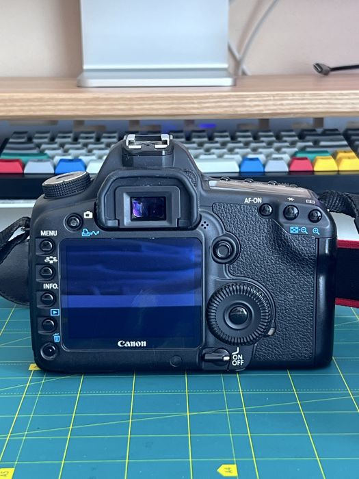 Canon 5d mark II + обʼєктив 50mm f.1/4