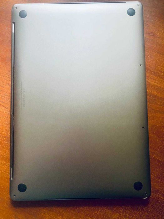 Продається MacBook Pro Retina 15" (2018)