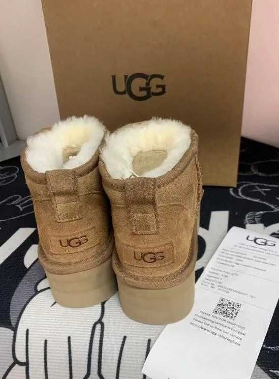 UGG Classic Ultra Mini Platform Boot
Chestnut (Women's) EU 37