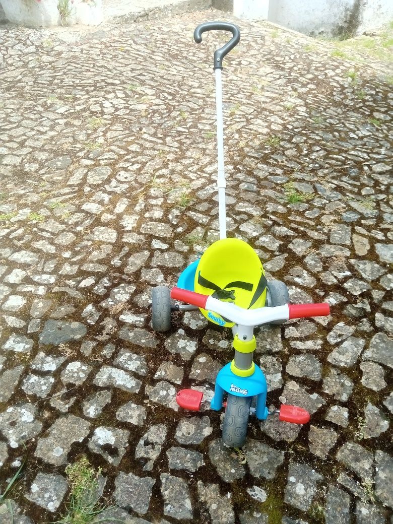 Triciclo infantil smoby