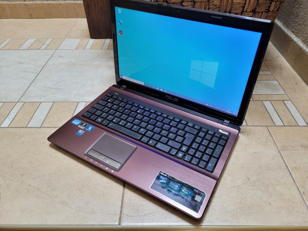 Laptop Asus- Intel i5, 4gb ram, Dysk 500gb, Gtx 520, Szybki!