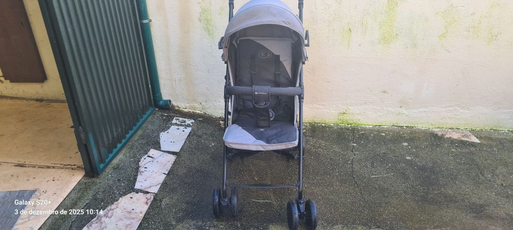 Carrinho de bebé