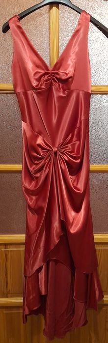 Czerwona sukienka wieczorowa sylwestrowa