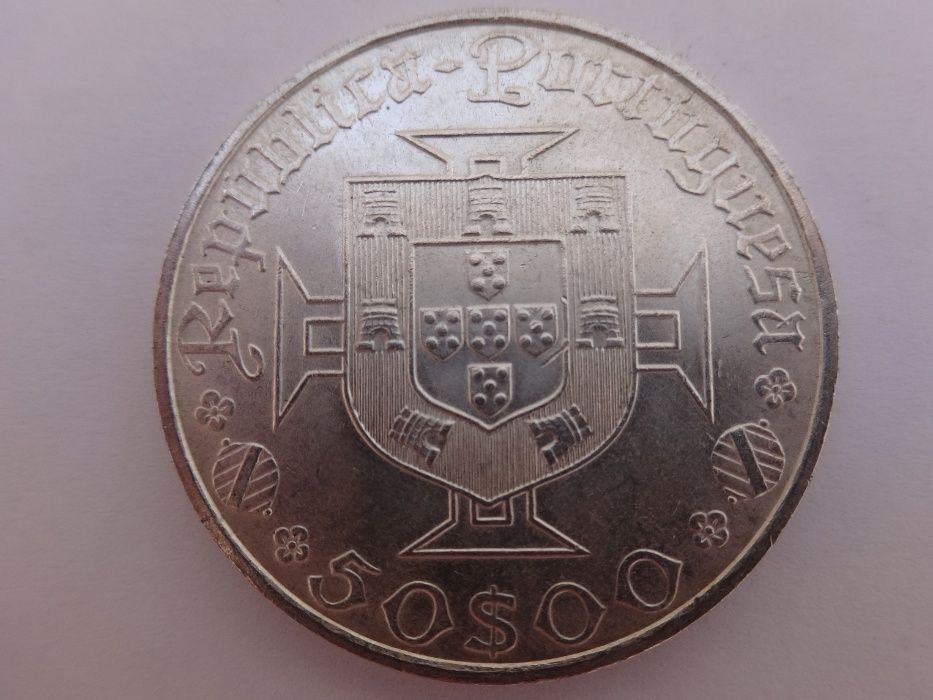 Moedas de 50 e 250 escudos Comemorativas