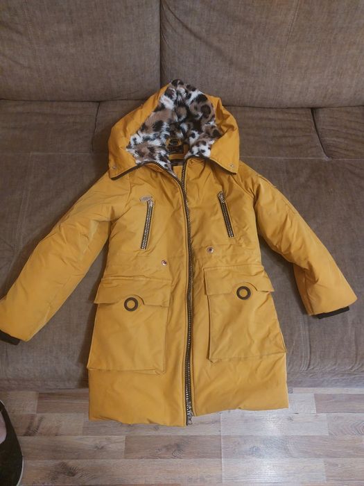Куртка зимова на дівчинку