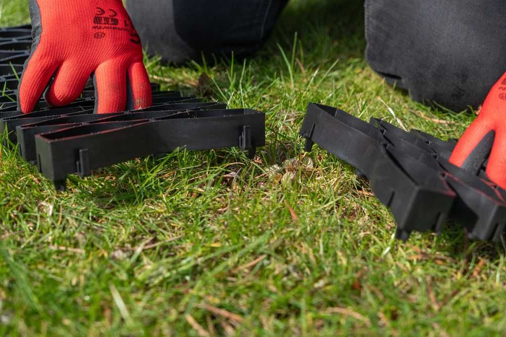 Kratka pod robot koszący 20x50x3 cm OGRÓD PARKING TRAWNIK kotwy