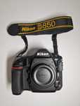 Nikon D850 body, grip
