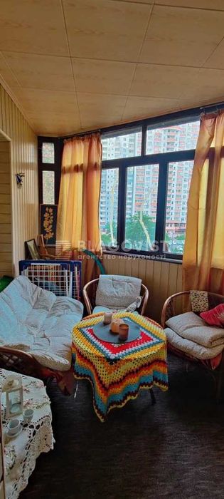 Продаємо затишну 3кім.квартиру в Деснянському р-ні Марини Цвєтаєвої 12