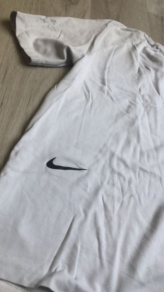 nike tech fleece t-shirt