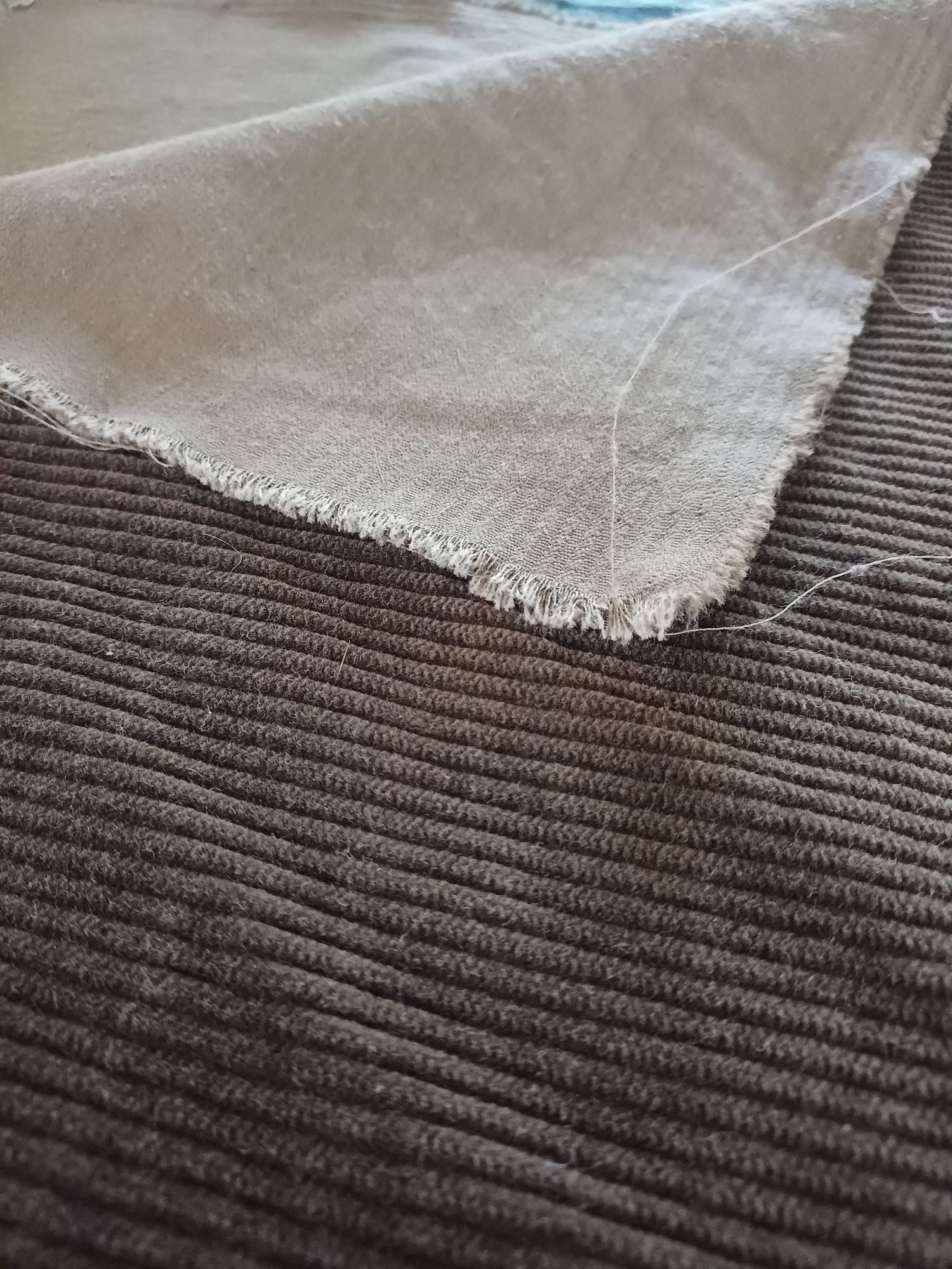 Tkanina materiał sztruks brązowy delikatny bawełna