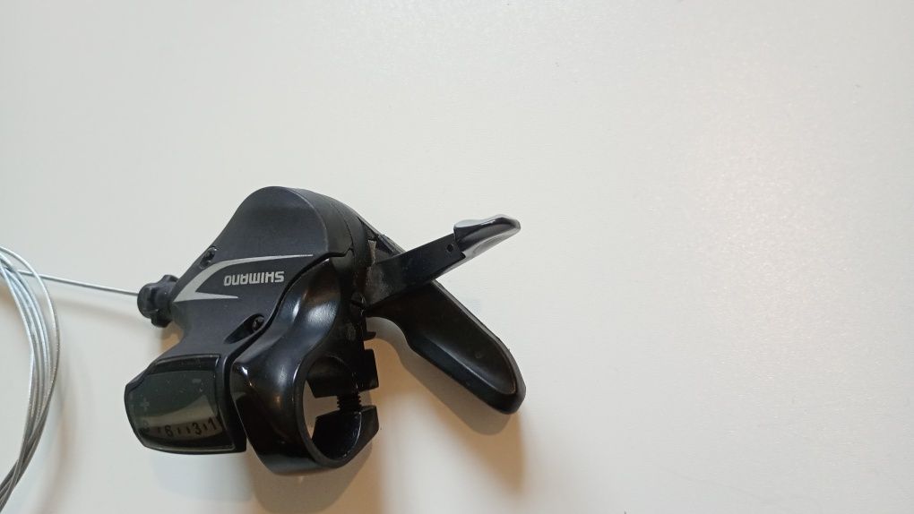 Manetki Shimano acera slm 360. 3x8