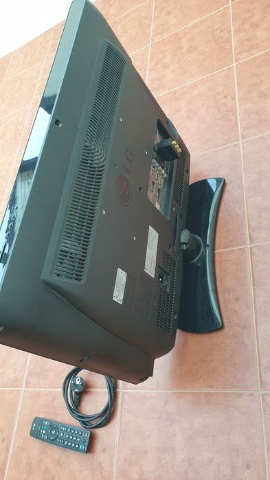 Televisão marca LG 26LD320
