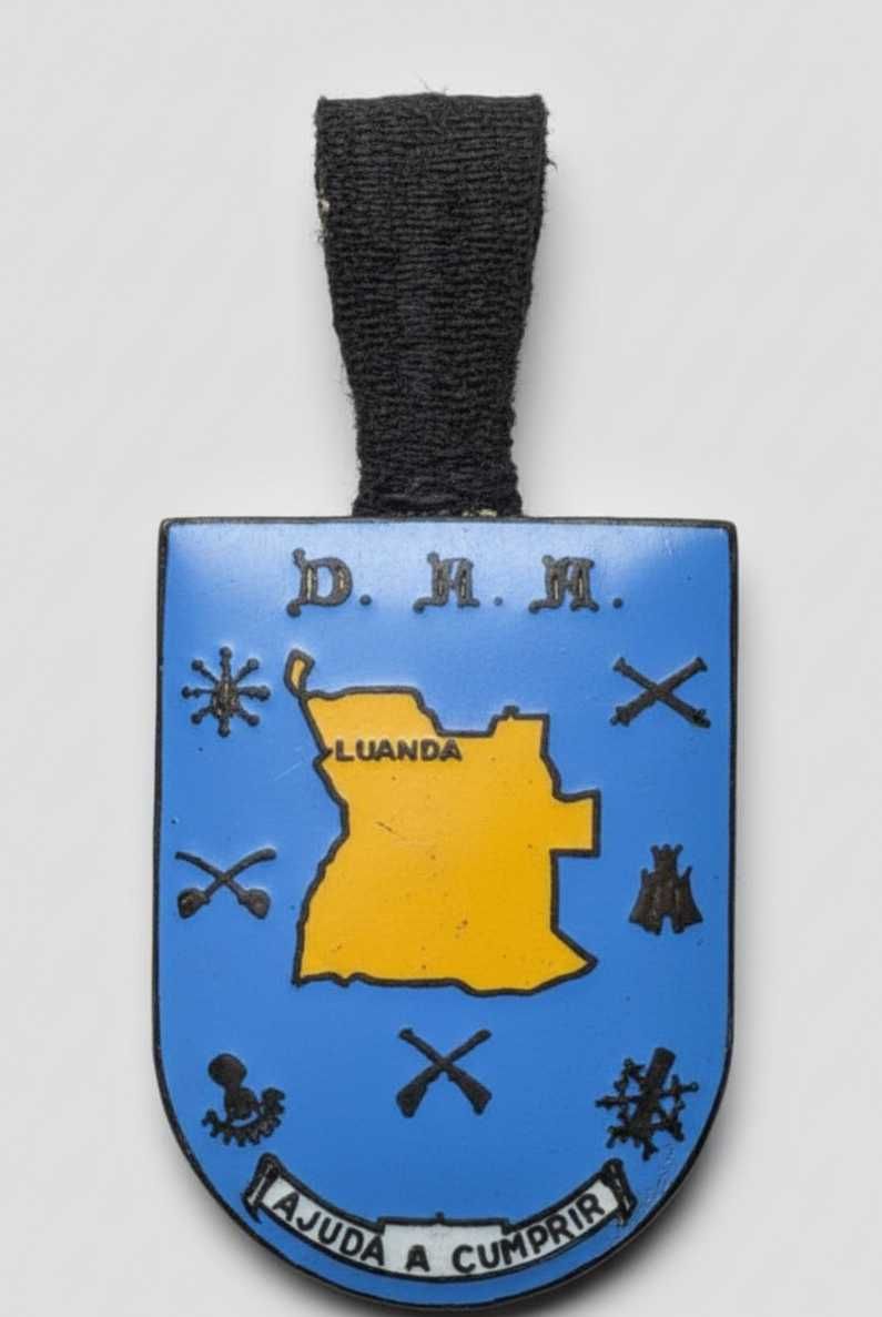Crachá militar (Angola) muito raro
