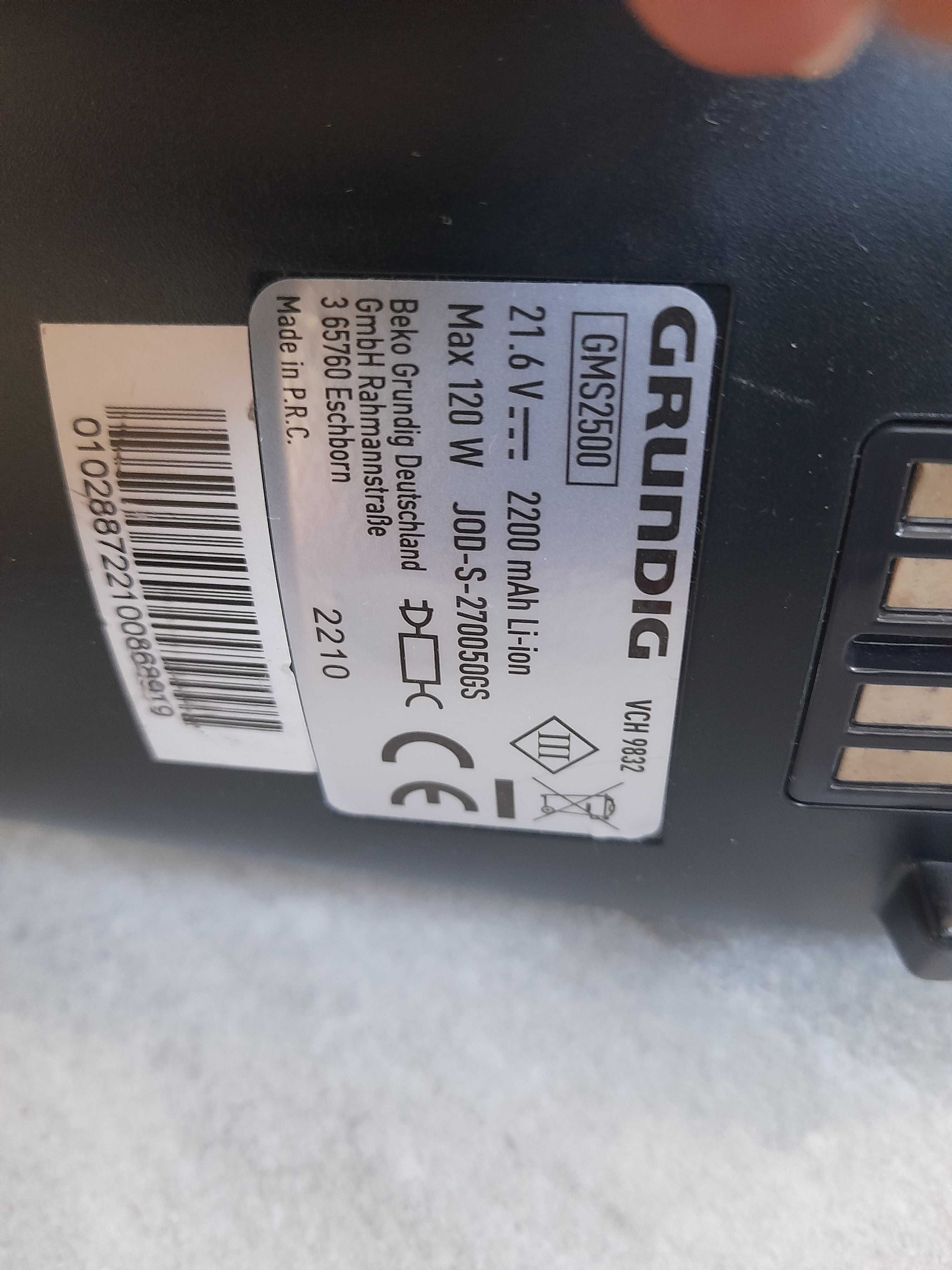 Grundig VCH9832 Odkurzacz Akumulatorowy pionowy 2w1