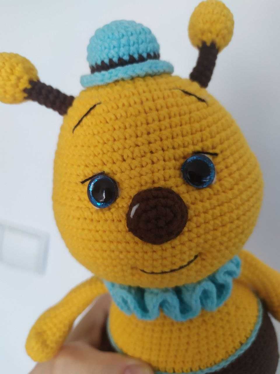 Maskotka na szydełku Amigurumi Pszczoła Pszczółka Handmade