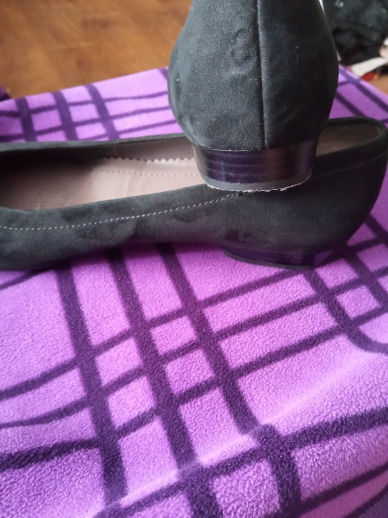 Baleriny na płaskim obcasie