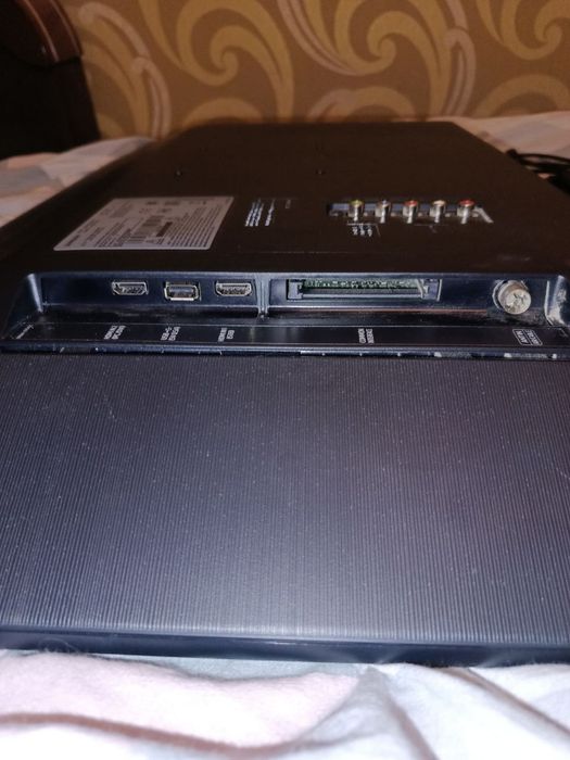 Продам плазму 32