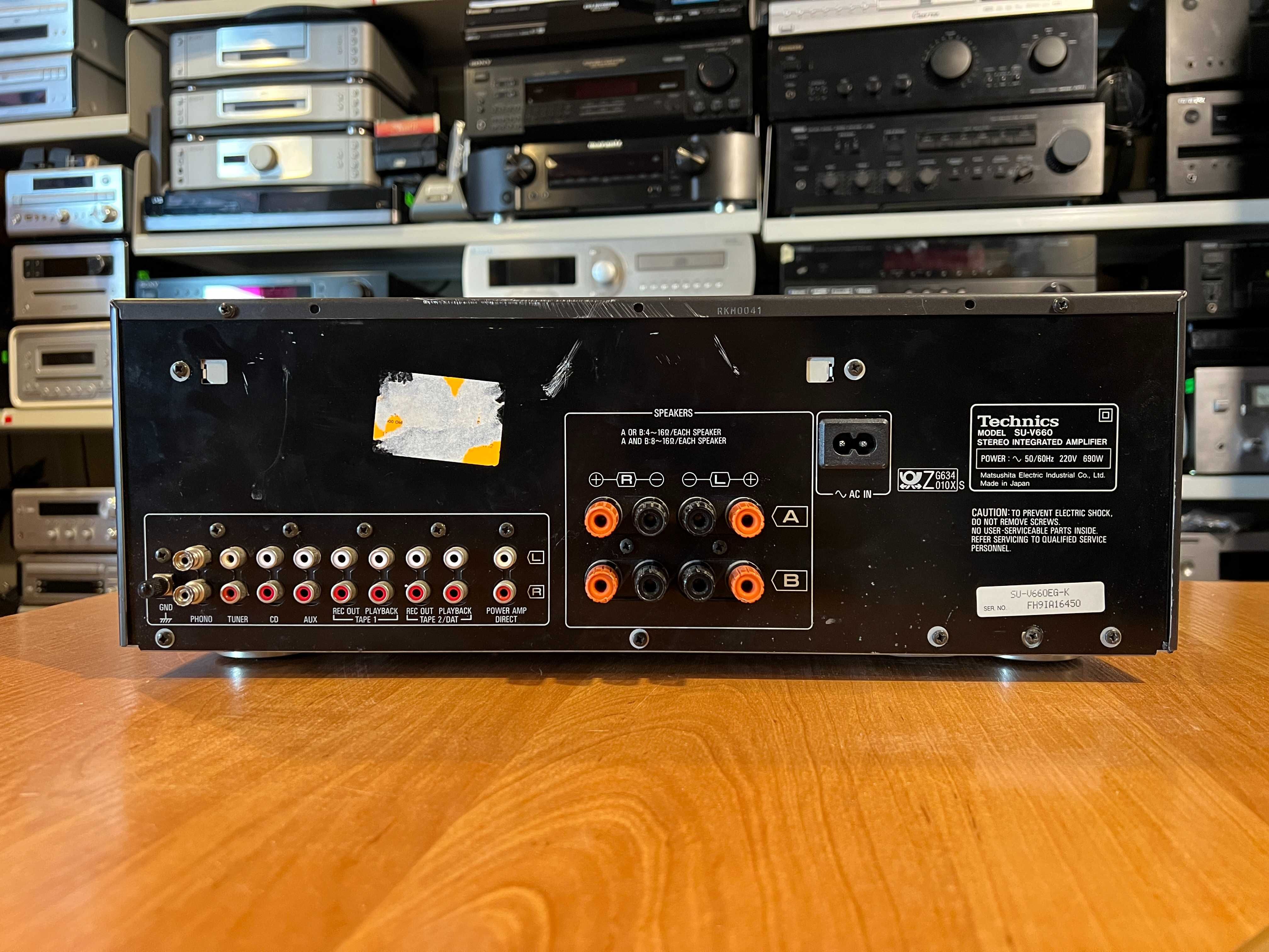 Wzmacniacz Technics SU-V660 Audio Room