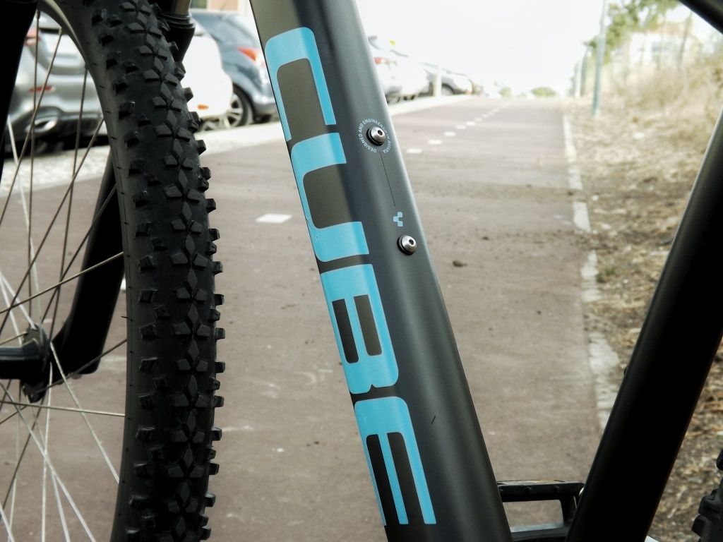 Bicicleta BTT XC Cube Analog - Roda 29" - Tamanho M