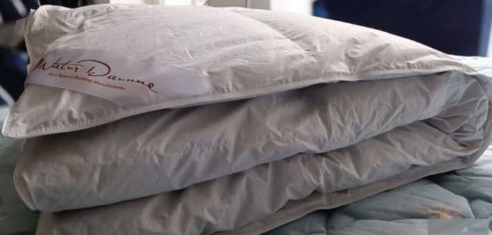 Ковдра касетна пухова зимова   Down Duvet Natur Daunne 200x220