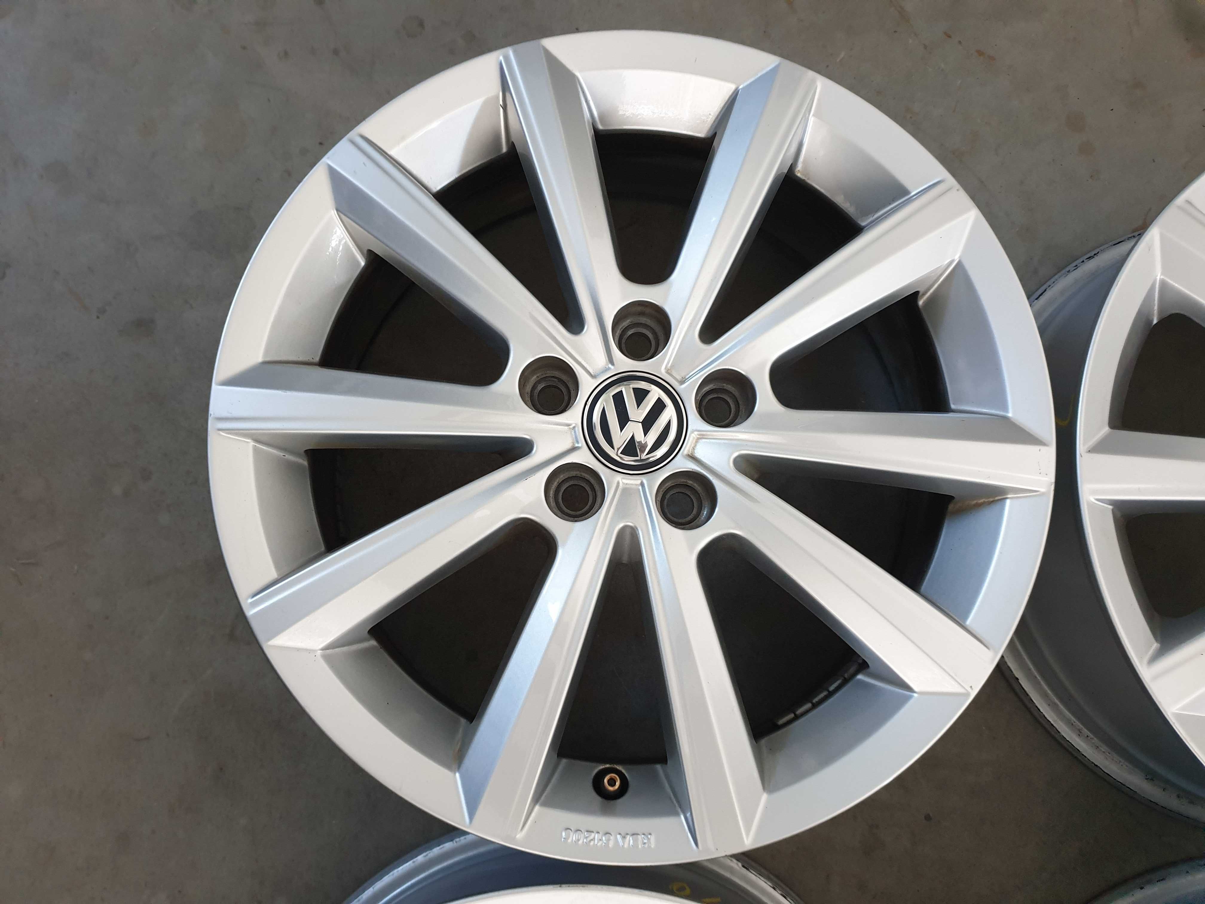 Alufelgi 16" 5x100 VW Polo Fox Golf Bora T-cross Skoda Fabia Rapid