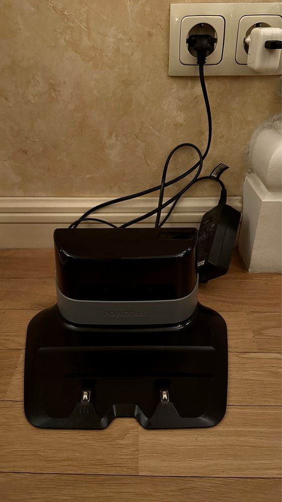 Робот пилосос Samsung Powerbot VR7000
