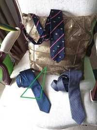 Lote de 2 gravatas, sóbrias, elegantes e clássicas - Várias Marcas