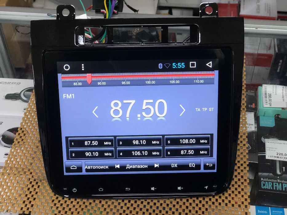 Штатная магнитола VW Touareg 2011-2014г