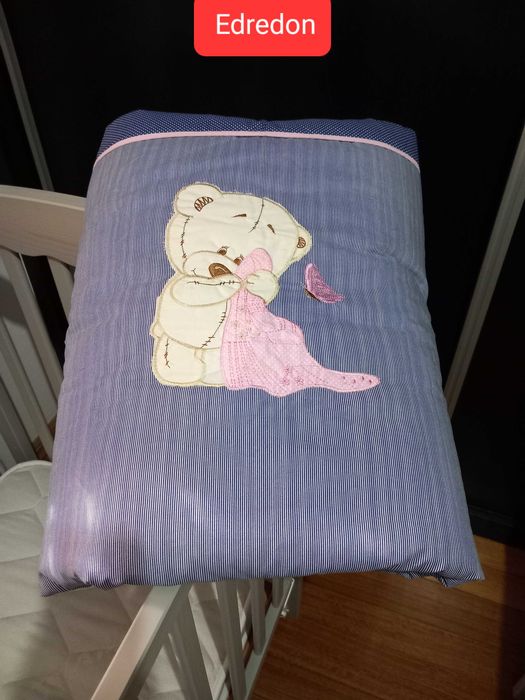 Edredon, Almofada e contorno cama bébé