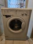Indesit WISL102 (стучит барабан,под ремонт)