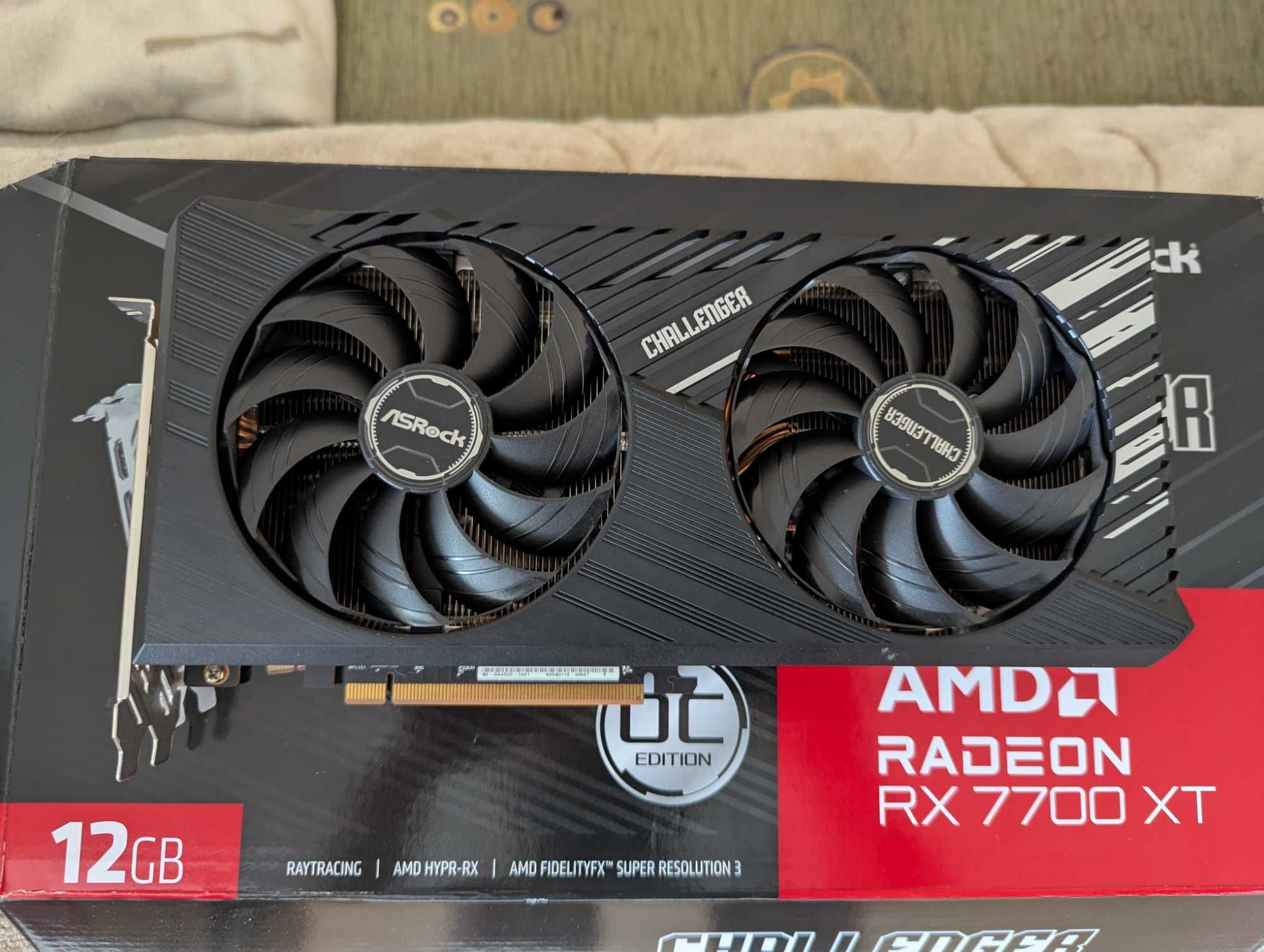 Karta graficzna rx 7700 xt