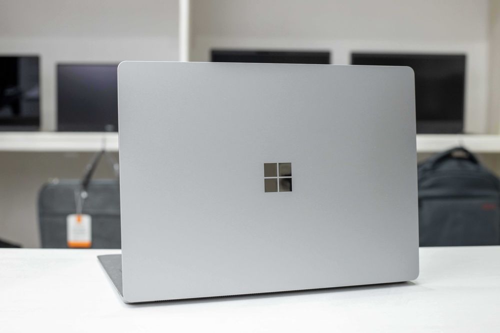Microsoft Surface Laptop 5 i7-1265U 16RAM 512SSD QHD IPS TOUCH 13.5”