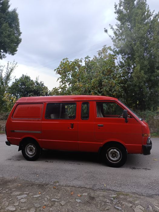 Nissan vanette 5 lugares