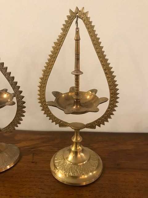 Conjunto de candeeiros cerimonial diya indiano vintage