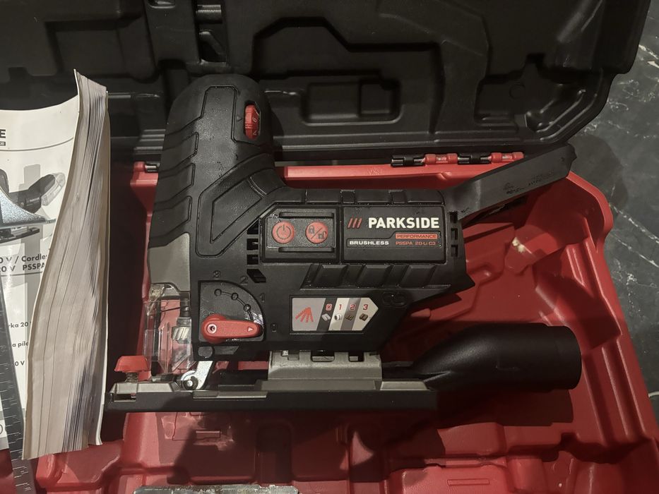 Akumulatorowa wyrzynarka PARKSIDE PERFORMANCE PSSPA 20-Li C3 20 V