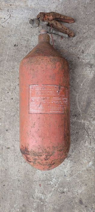 Вогнегасники використані.