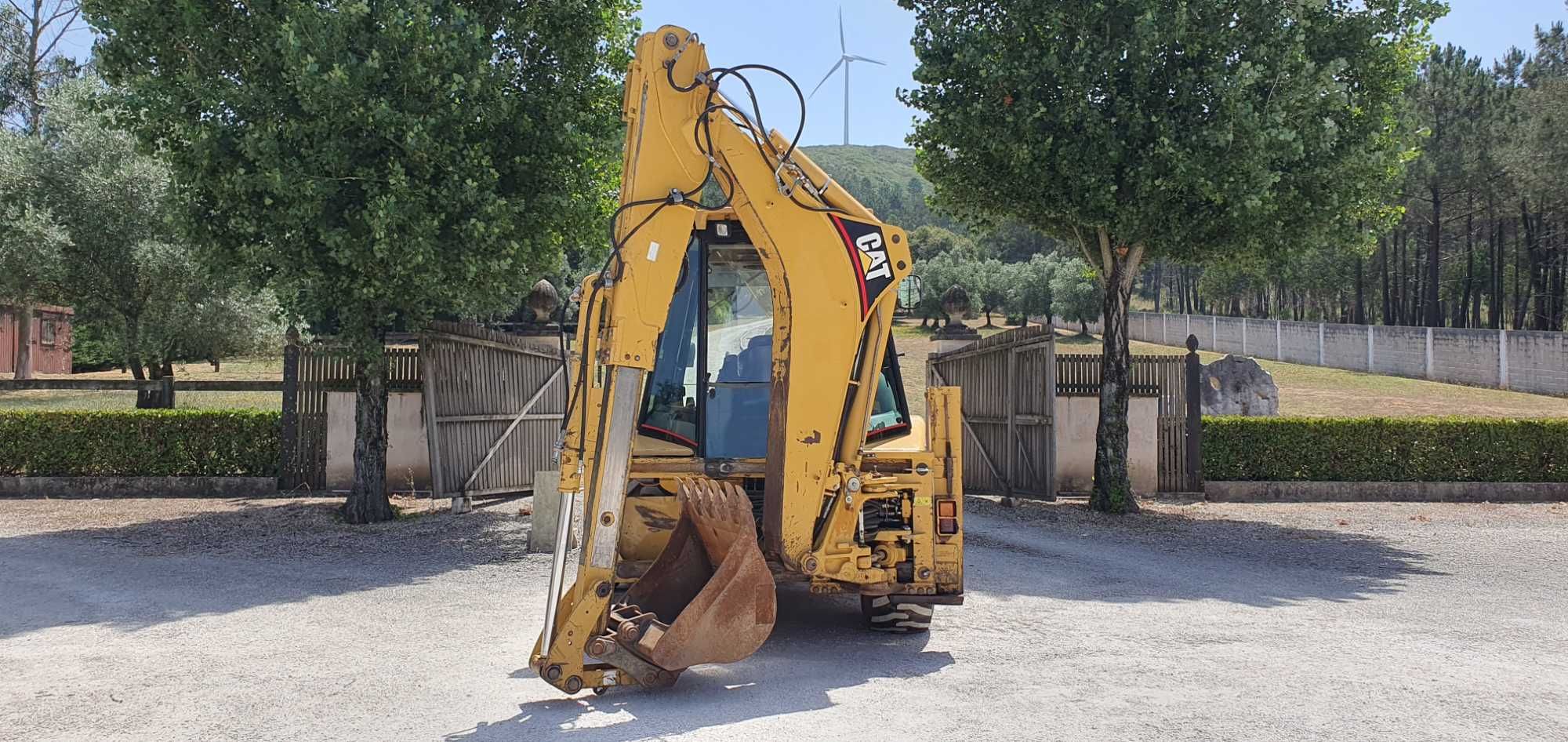 Retroescavadora Caterpillar 432D