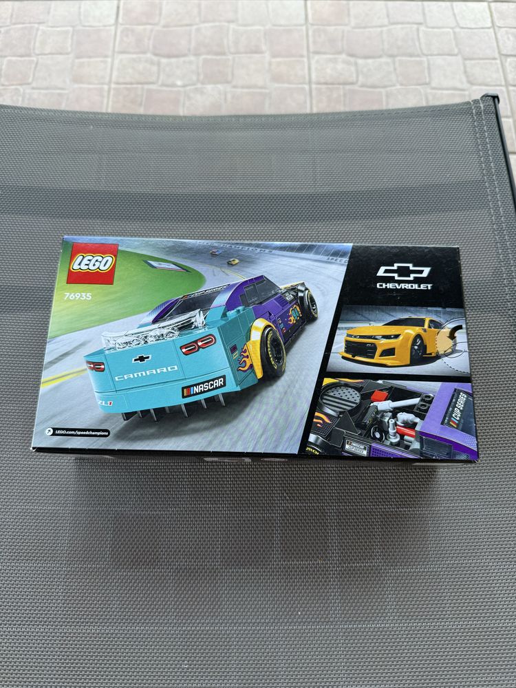 LEGO Speed Champions – NASCAR (76935) – Novo e Selado