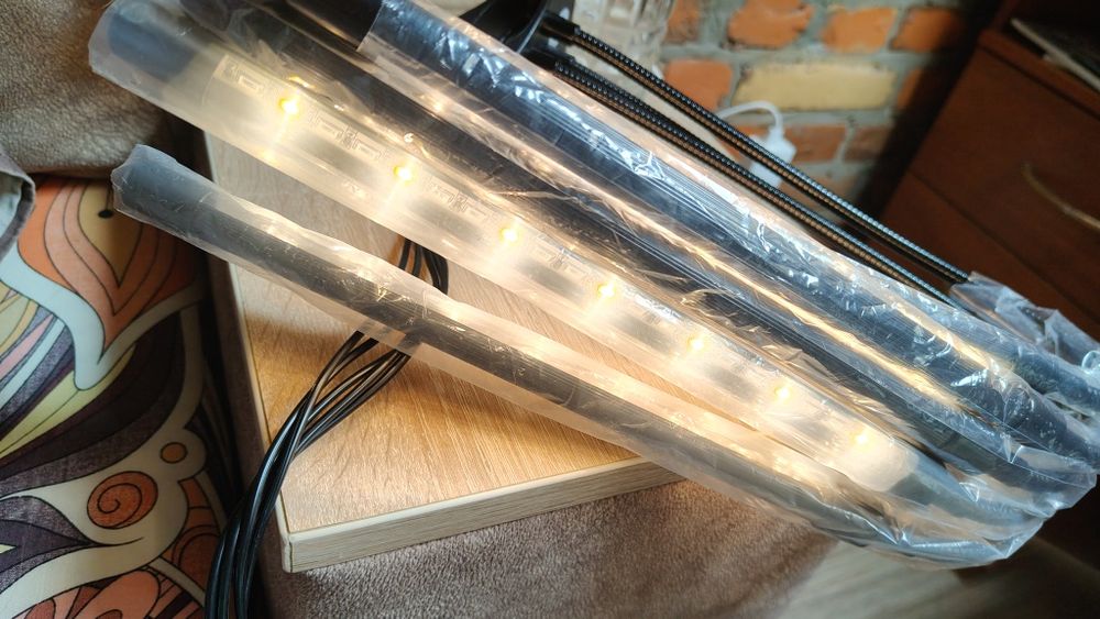 Фитолампа  на прищепке 5 гнучек